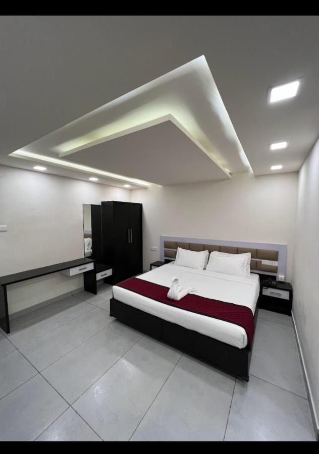 Clarks Inn Express ,Sirkazhi Extérieur photo