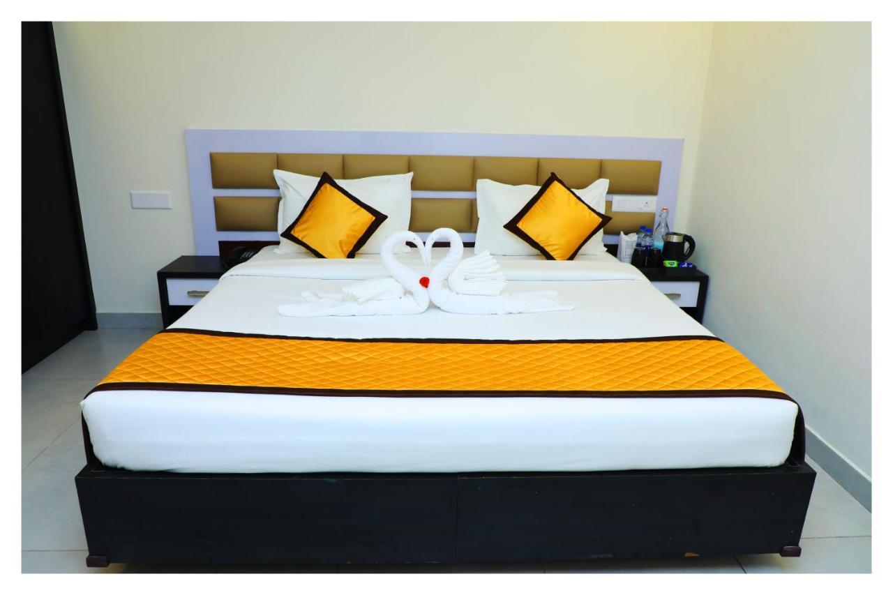 Clarks Inn Express ,Sirkazhi Extérieur photo